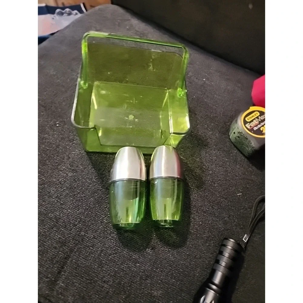 Retro/Vintage Lucite Lime Green Salt/Pepper Shaker & Caddy W/Handle